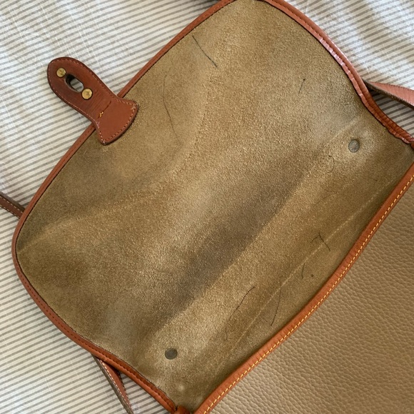 Dooney & Bourke Vintage Leather Messenger Crossbody - Picture 3 of 6